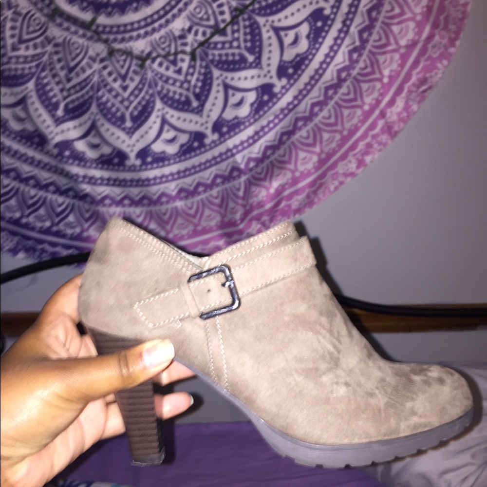ankle boots
